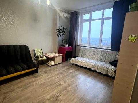 квартира за адресою Гната Хоткевича вул. (Червоногвардійська), 12