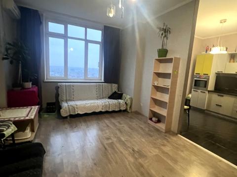 квартира за адресою Гната Хоткевича вул. (Червоногвардійська), 12