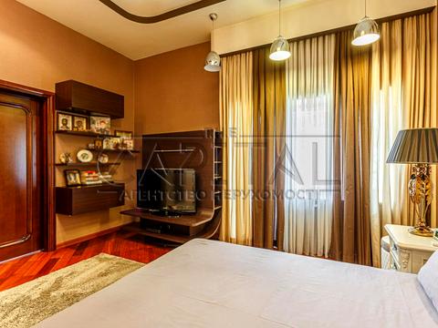 будинок за адресою Богатирська вул., 4-Б