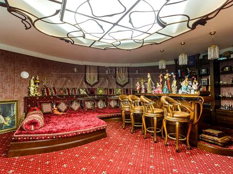 будинок за адресою Богатирська вул., 4-Б