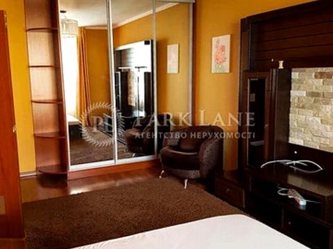 квартира по адресу Александра Мишуги ул., 2