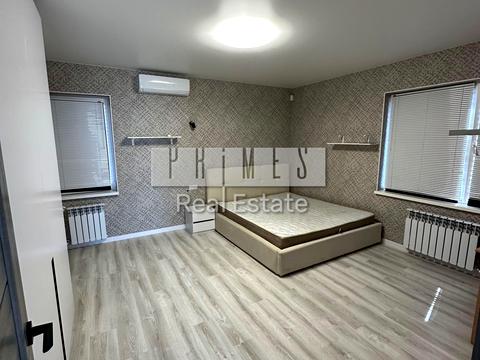 будинок за адресою Квітнева вул.