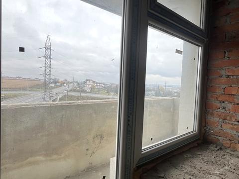 квартира за адресою Довженка вул., 32