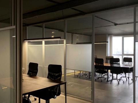 комерційна за адресою Ділова вул. (Димитрова), 2-Б