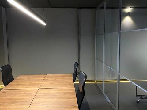 комерційна за адресою Ділова вул. (Димитрова), 2-Б