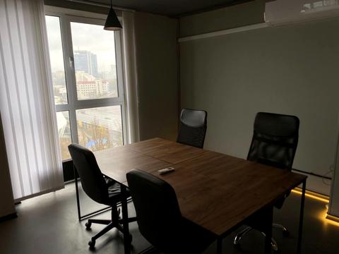 комерційна за адресою Ділова вул. (Димитрова), 2-Б