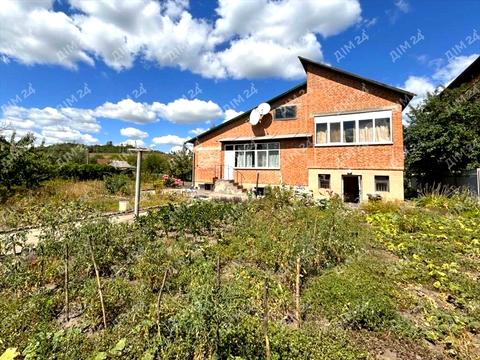 будинок за адресою Героїв Крут вул., 220