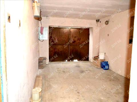 будинок за адресою Героїв Крут вул., 220