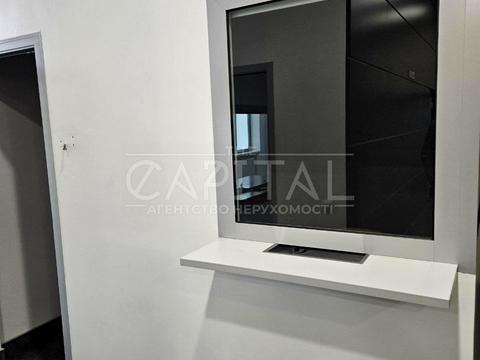 комерційна за адресою Генерала Алмазова вул. (Кутузова), 12