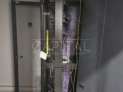 комерційна за адресою Генерала Алмазова вул. (Кутузова), 12