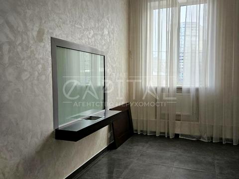 комерційна за адресою Генерала Алмазова вул. (Кутузова), 12