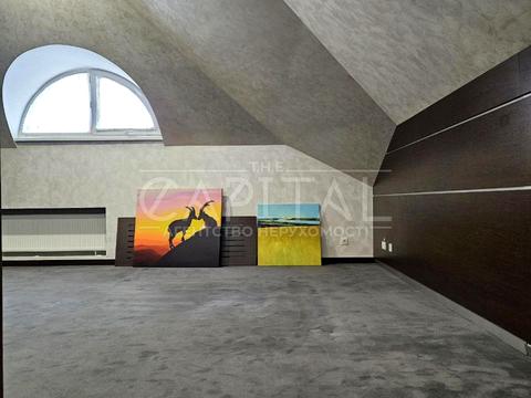 комерційна за адресою Генерала Алмазова вул. (Кутузова), 12