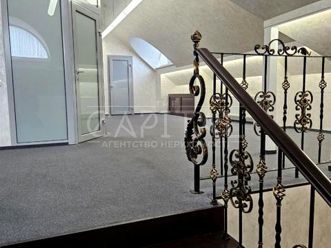 комерційна за адресою Генерала Алмазова вул. (Кутузова), 12