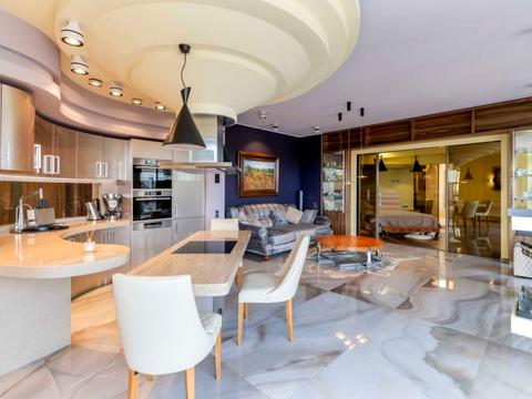 квартира по адресу Болсуновская ул. (Сергея Струтинского), 2