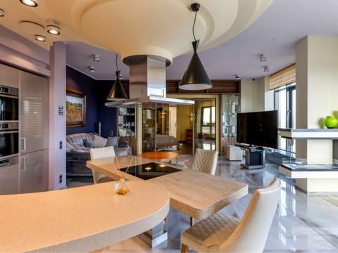 квартира по адресу Болсуновская ул. (Сергея Струтинского), 2