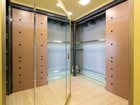 квартира по адресу Болсуновская ул. (Сергея Струтинского), 2