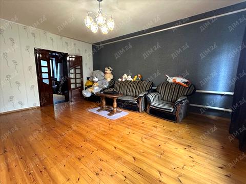 будинок за адресою Жовтнева