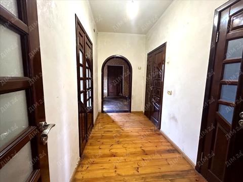 будинок за адресою Жовтнева