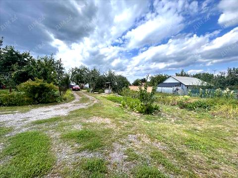 будинок за адресою Жовтнева