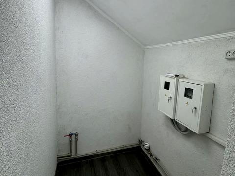 комерційна за адресою Макухи, 7в