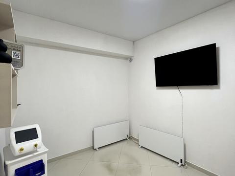 комерційна за адресою Дем'яна Попова вул., 4а