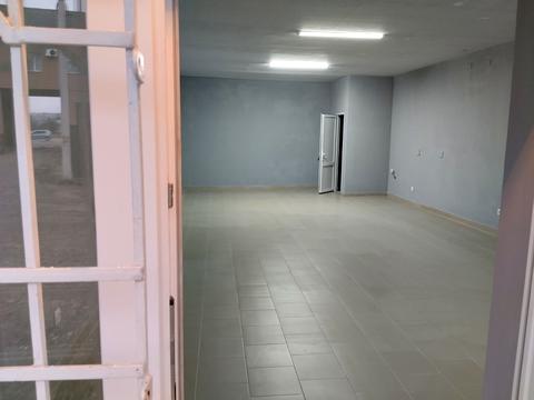 комерційна за адресою Макухи, 7в