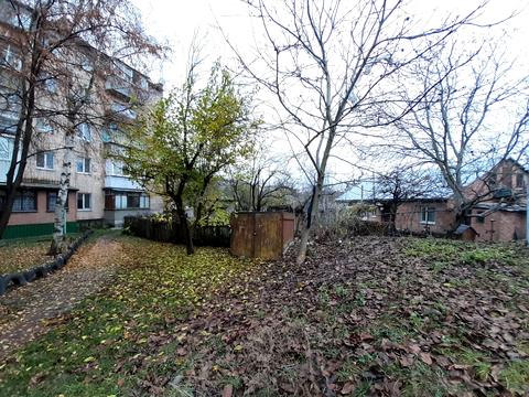 будинок за адресою Тролейбусна вул.