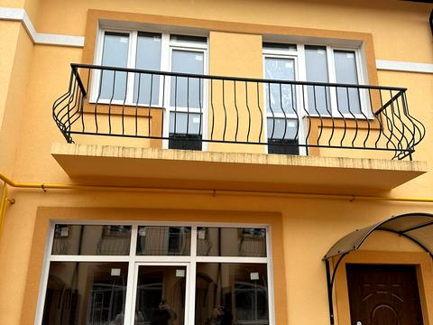 будинок за адресою Квітнева вул.