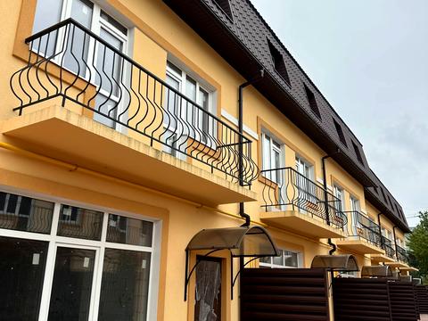 будинок за адресою Квітнева вул.