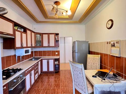 квартира за адресою Івана Величковського вул., 30а