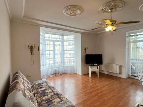 квартира за адресою Івана Величковського вул., 30а