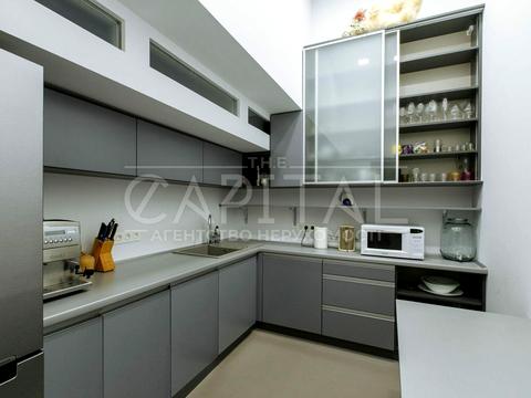 комерційна за адресою Шота Руставелі вул., 4