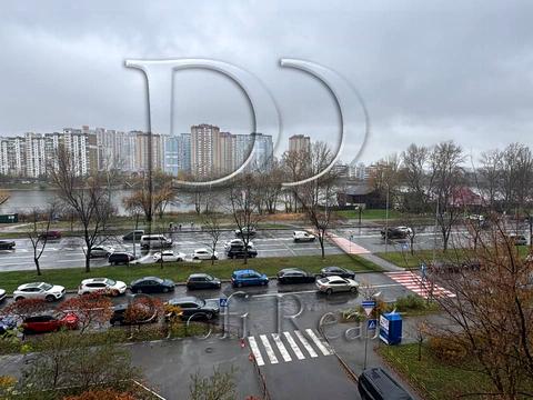 квартира за адресою Ревуцького вул., 9