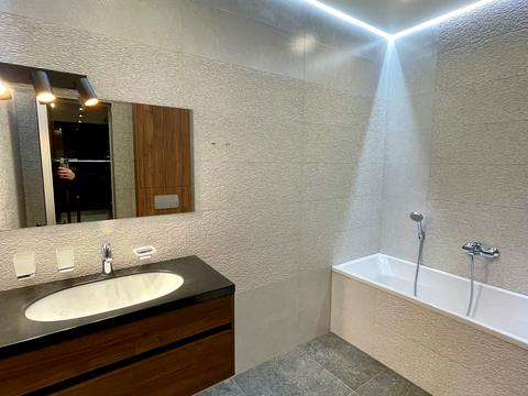 квартира за адресою Дніпровська набережна вул., 20-Б