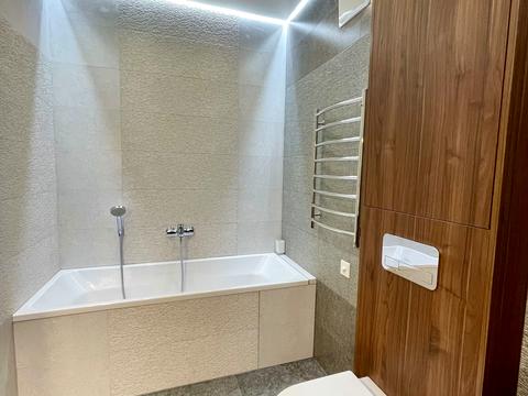 квартира за адресою Дніпровська набережна вул., 20-Б