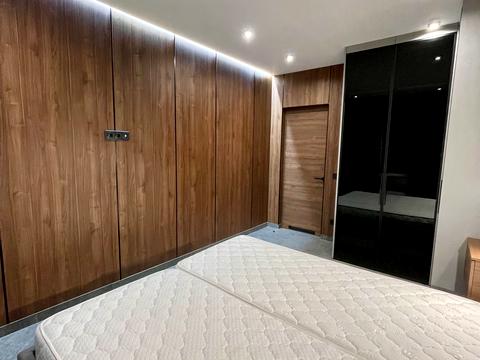 квартира за адресою Дніпровська набережна вул., 20-Б