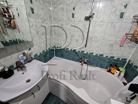 квартира за адресою Дмитра Луценка вул. (Крейсера "Аврора"), 5