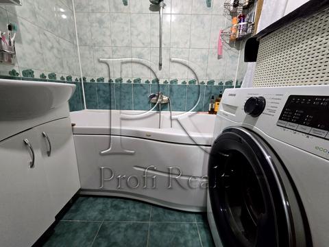 квартира за адресою Дмитра Луценка вул. (Крейсера "Аврора"), 5