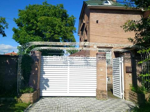 будинок за адресою Київ, Садова