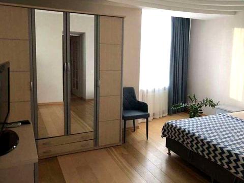 квартира за адресою Михайла Котельникова вул., 1