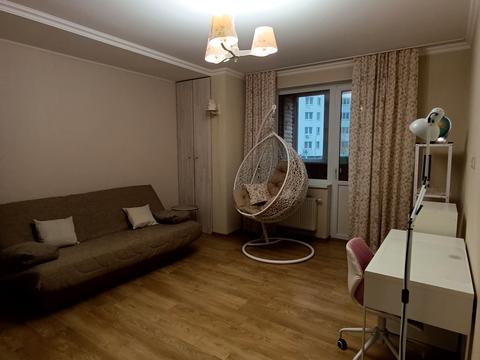 квартира по адресу Драгоманова ул., 6/1