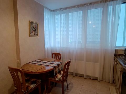 квартира по адресу Драгоманова ул., 6/1