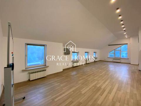 комерційна за адресою Редутна вул., 58