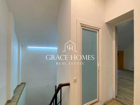 комерційна за адресою Редутна вул., 58