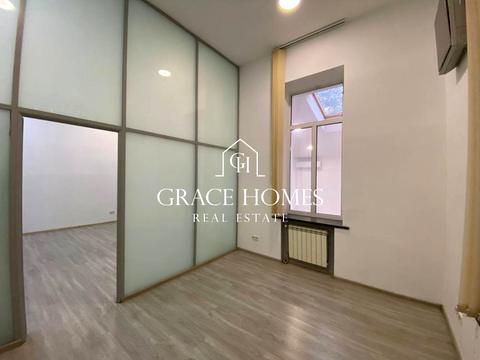 комерційна за адресою Редутна вул., 58