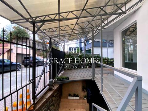 комерційна за адресою Редутна вул., 58