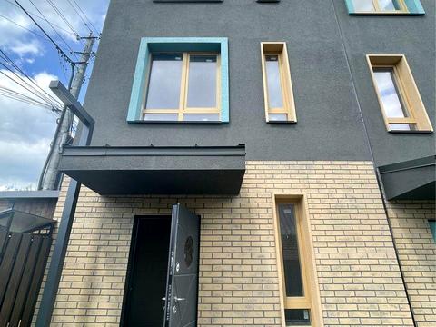 будинок за адресою с. Петропавлівська борщагівка, Богдана Хмельницького вул.