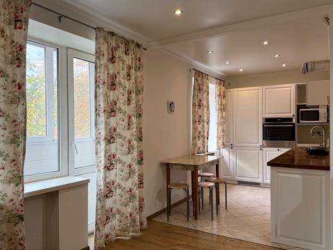 квартира за адресою Ньютона вул., 40