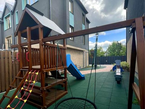 будинок за адресою с. Петропавлівська борщагівка, Богдана Хмельницького вул.