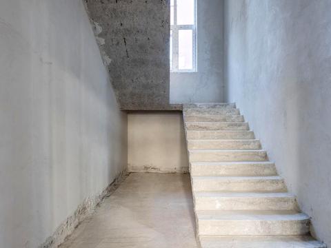 коммерческая по адресу Богдана Хмельницкого ул., 141